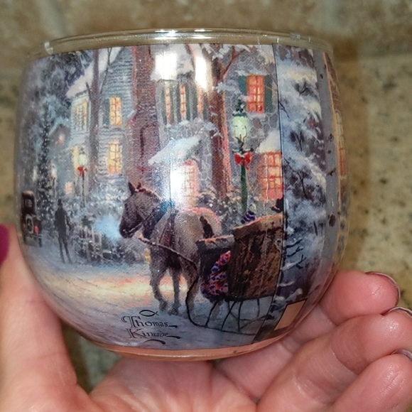 NWOT Thomas Kinkade Glade Vanilla Scented Candle - Picture 3 of 5